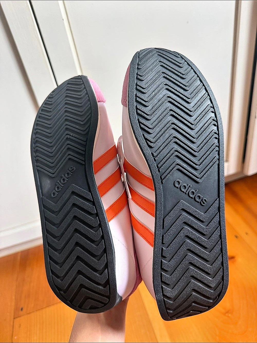 adidas Runvista Pink Orange Sneakers US 7 NWT - Picture 4 of 5